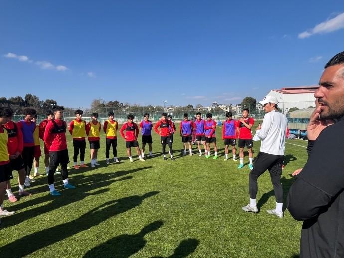 kaiyun-海港B队完成四场热身赛，李圣龙面对镇江队20分钟内1球2助攻